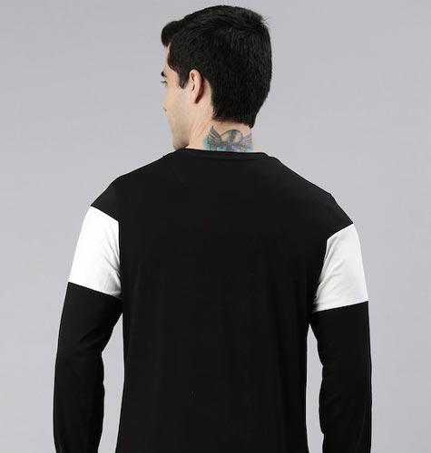 Men Colourblocked Cotton T-shirt